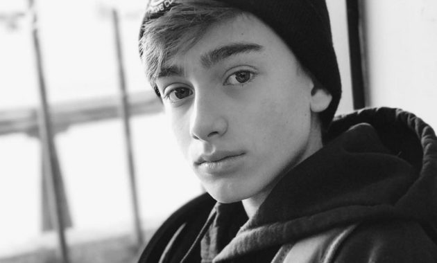 август царев