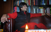 Vivek Oberoi With His Wife Priyanka on Diwali Celebration