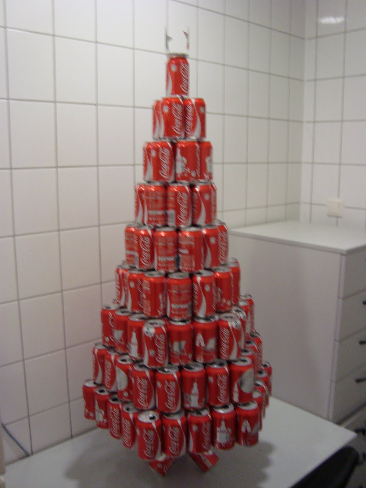 Oh look! A soda can Christmas tree The finished Coke can Christmas tree