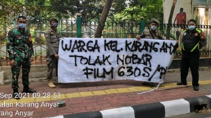 Spaduk Tolak Tonton Film G30S/PKI Terpampang di 6 Lokasi di Sawah Besar, Aktivis Malari 74: Gejala Neo-PKI!