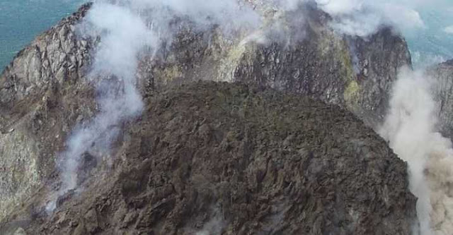 Gunung Merapi Kembali Mengeluarkan Awan Panas Letusan