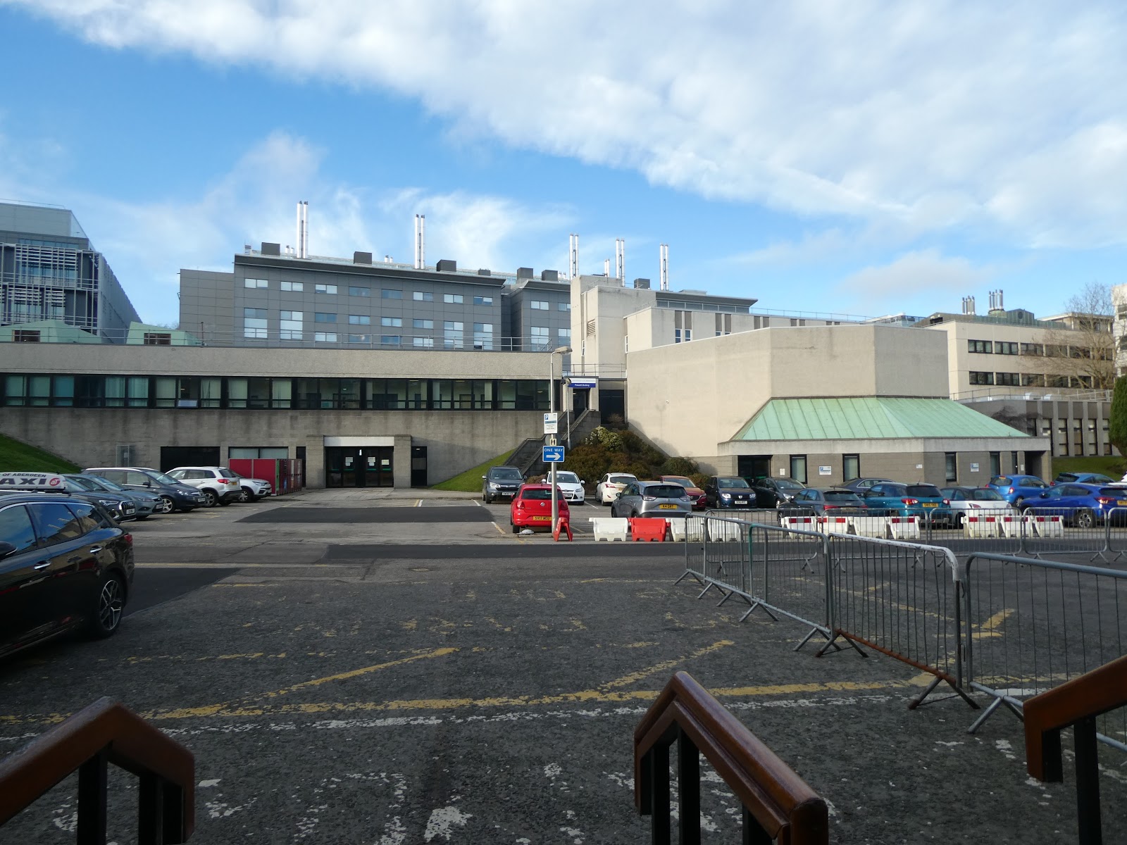 Land of the Big Sky. Trek to Aberdeen Royal Infirmary.