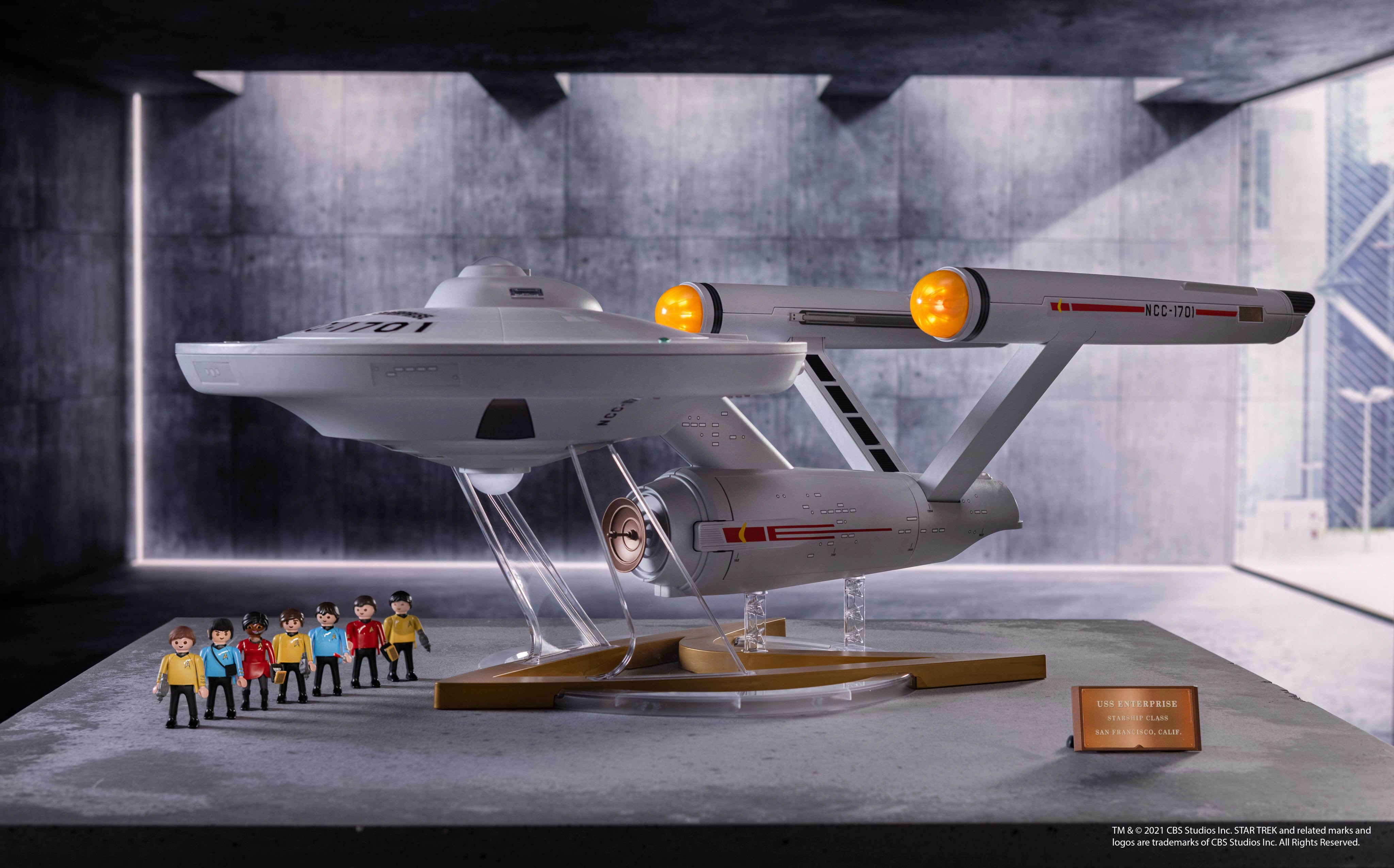 The Trek Collective: New images and details of the Playmobil USS Enterprise