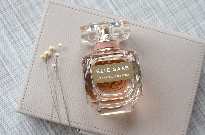 NOTINO_ELIE_SAAB_ESSENTIEL_PARFUM%2B%252