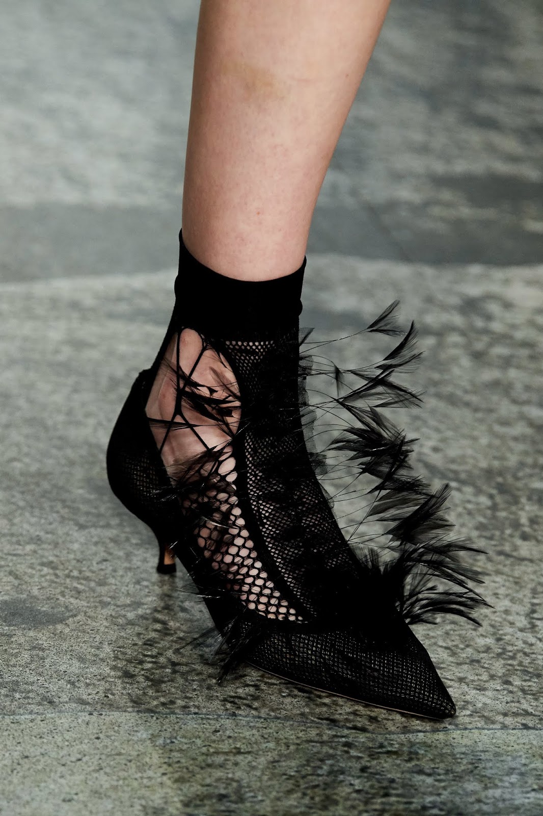 It's SHOOOOOE Glamorous