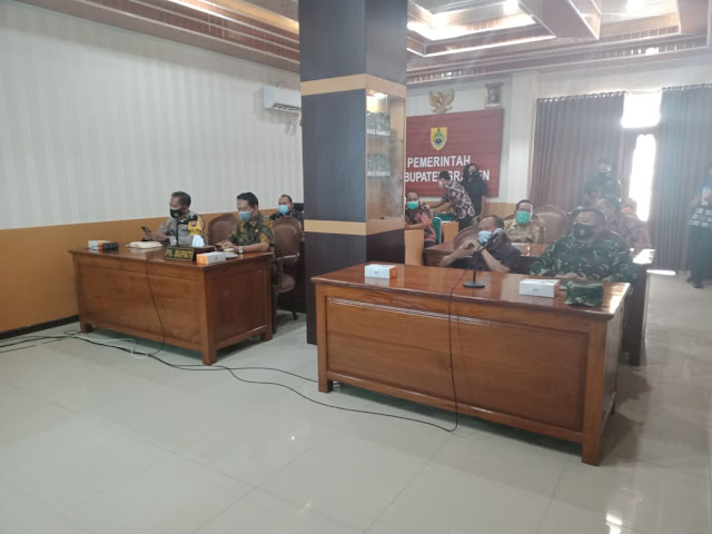 Video Conference Rakor Forkompimda Jawa Tengah bersama dengan Gubernur, Walikota dan Bupati Video Conference Rakor Forkompimda Jawa Tengah bersama dengan Gubernur, Walikota dan Bupati