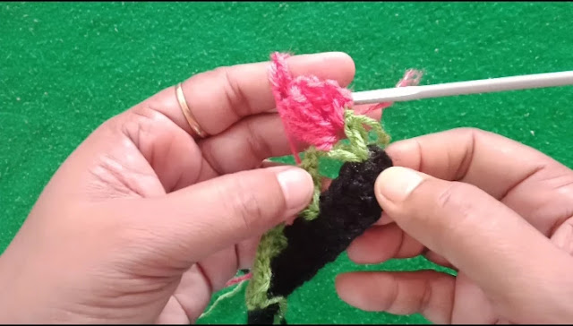 Crochet lace patterns for beginners|| crochet flower edging|| #क्रोशिए की लेस डिजाइन ||#हिंदी में||in Hindi