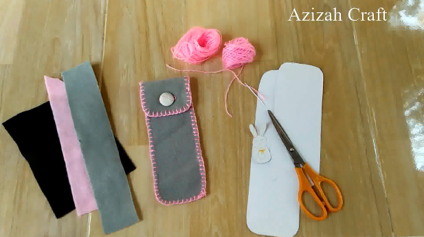 Kreasi Tempat Pensil Cantik Dari Kain Flanel Yang Dijahit