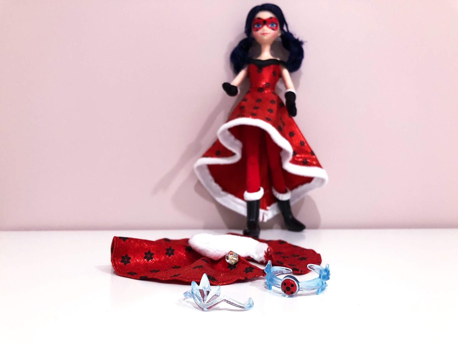 ladybug muñeca de hielo