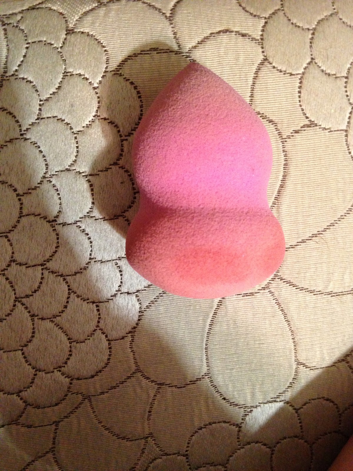 Ashley Dawn Precision Blending Sponge Review!!!