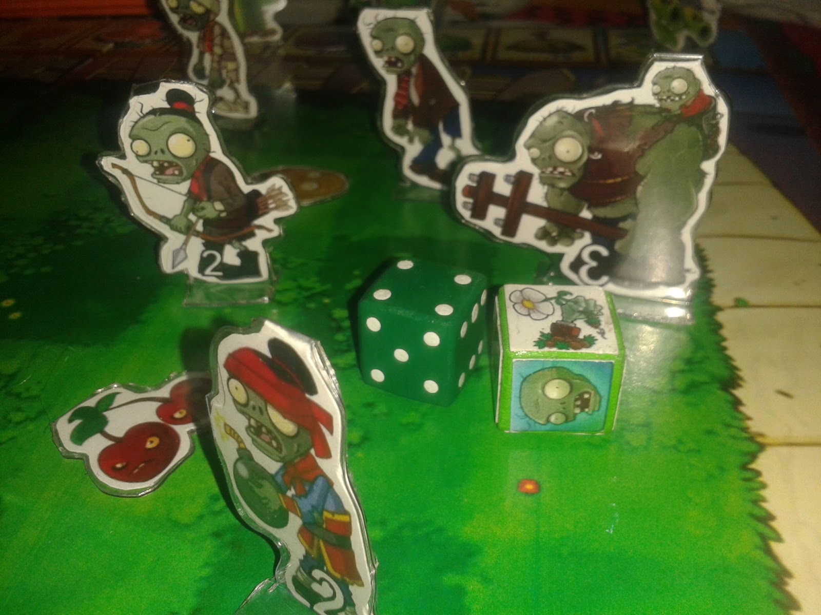 Juego de mesa Plantas Vs Zombis Juegos Cibertronik