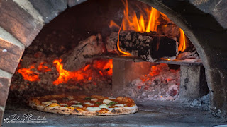 DIY wood fired pizza oven. Make your own pizza oven!