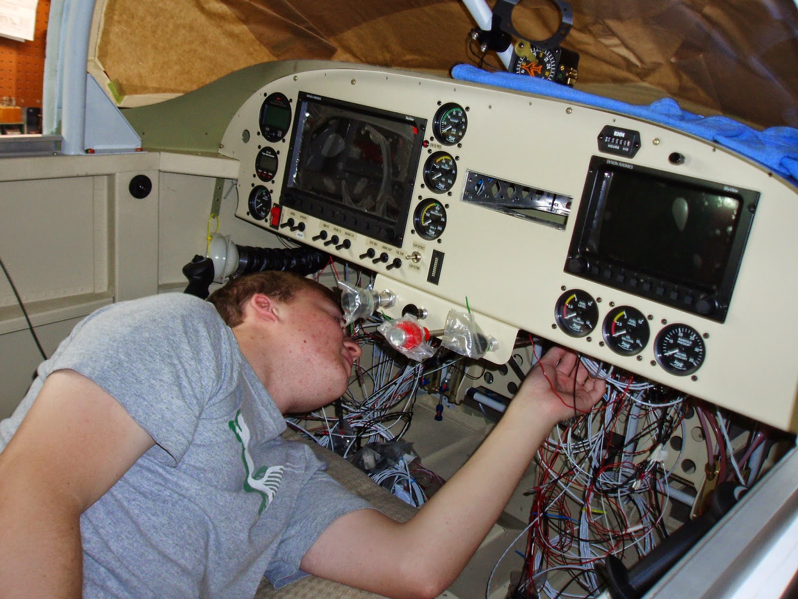 Noteworthy RV-7A Building Discussions: Instrument panel and electrical