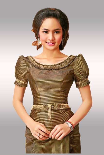 Cambodia women clothes ~ Khmer Wedding Clothes