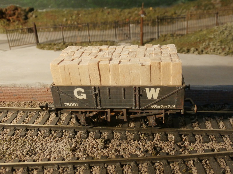 Chris Ford Model Railways OO Wagon loads