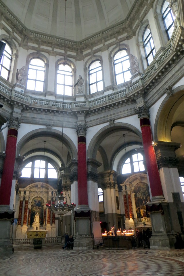 La festa della Madonna della Salute tradizione e ponte votivo Montagna di Viaggi