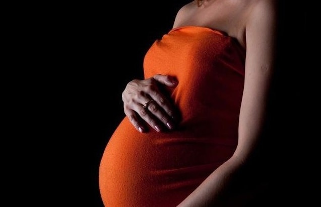 How Pregnant Women Should Sleep 19