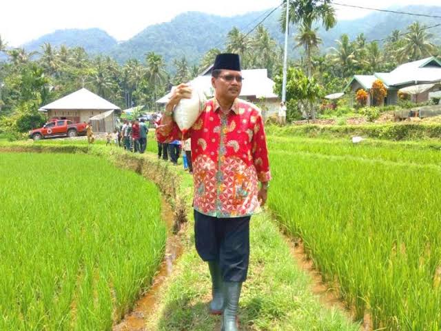 Tak Dapat Dukungan dan Partai Pengusung, Bupati Incumbent dari PDIP Gagal Ikut Pilkada Sumbar Tak Dapat Dukungan dan Partai Pengusung, Bupati Incumbent dari PDIP Gagal Ikut Pilkada Sumbar
