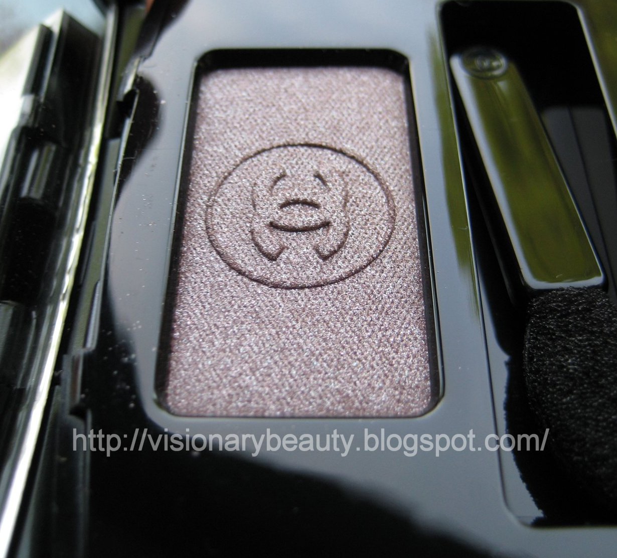 Visionary Beauty: Chanel L'Ame d'un Regard collection: Ombres Essentielle single  eyeshadow in Fauve and Twilight