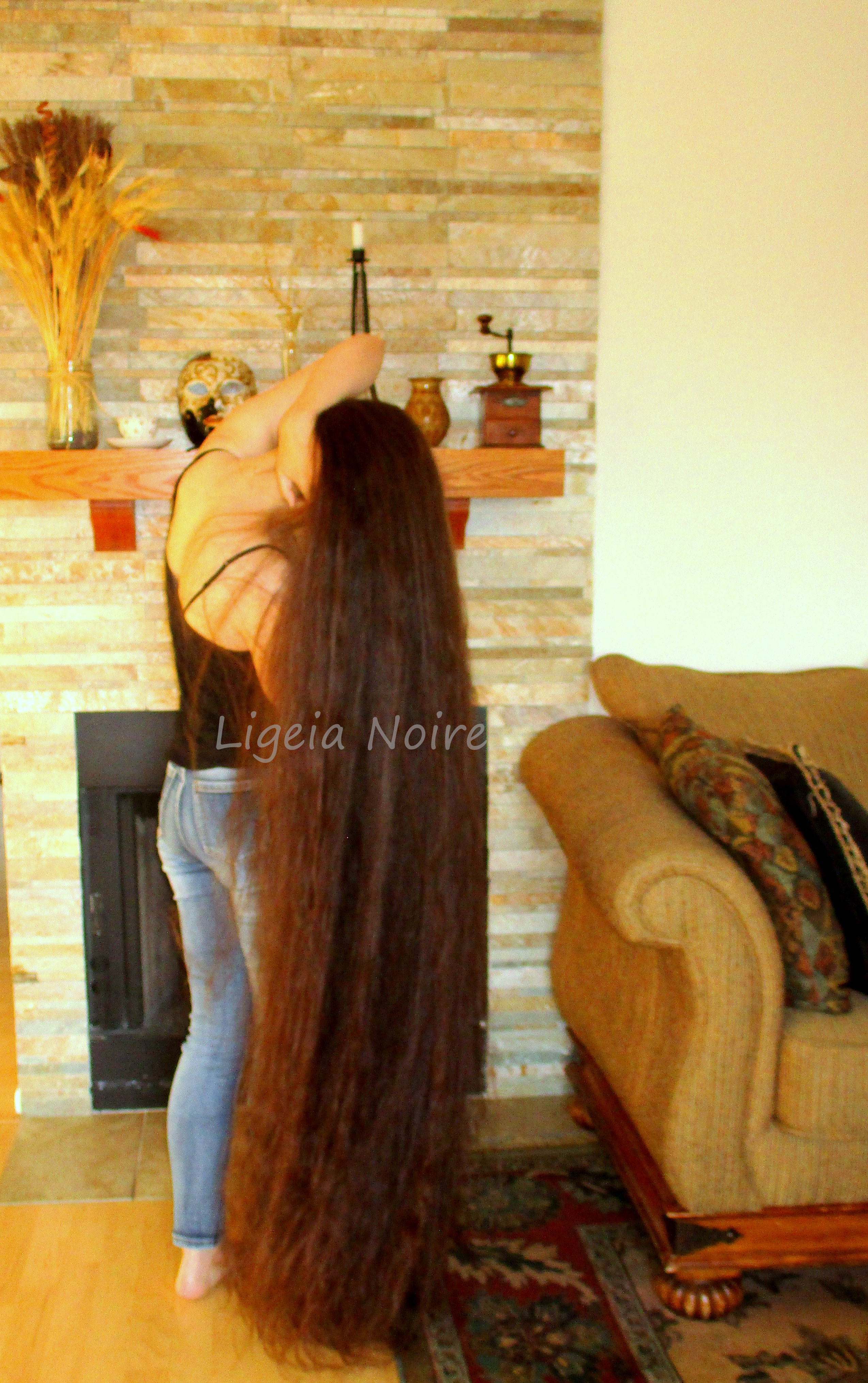 Floor length hair 178 cm
