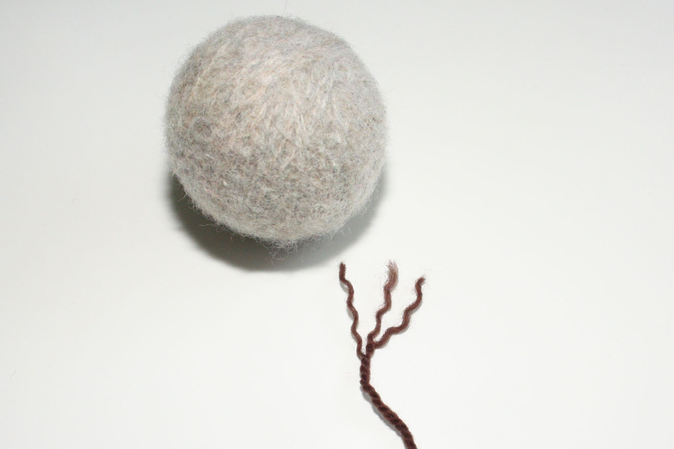 knotsewcute how to make felted wool dryer balls.