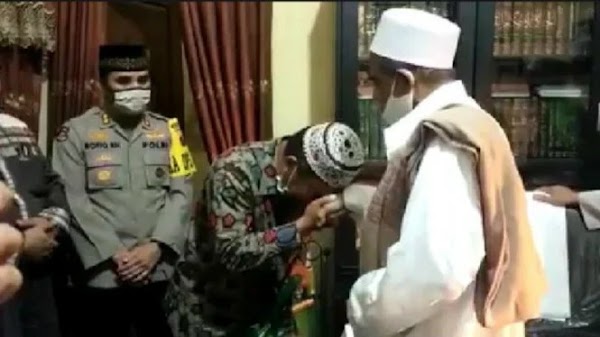 Viral, Video Habib Umar Assegaf Berdamai dengan Petugas Sotpol PP