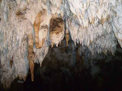 Putri Kencono cave