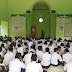 Danramil 0808/21 Selorejo Kapten Arh Kusdiarto Memberikan materi Wasbang Siswa Siswi Mts Negeri 05 Selorejo