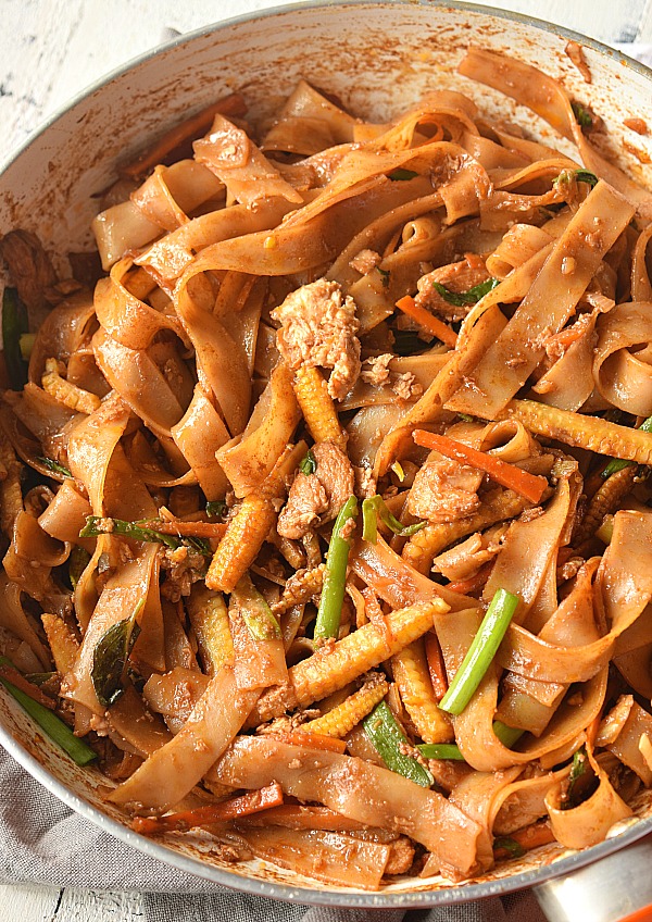 Spicy Thai Drunken Noodles served in a pan