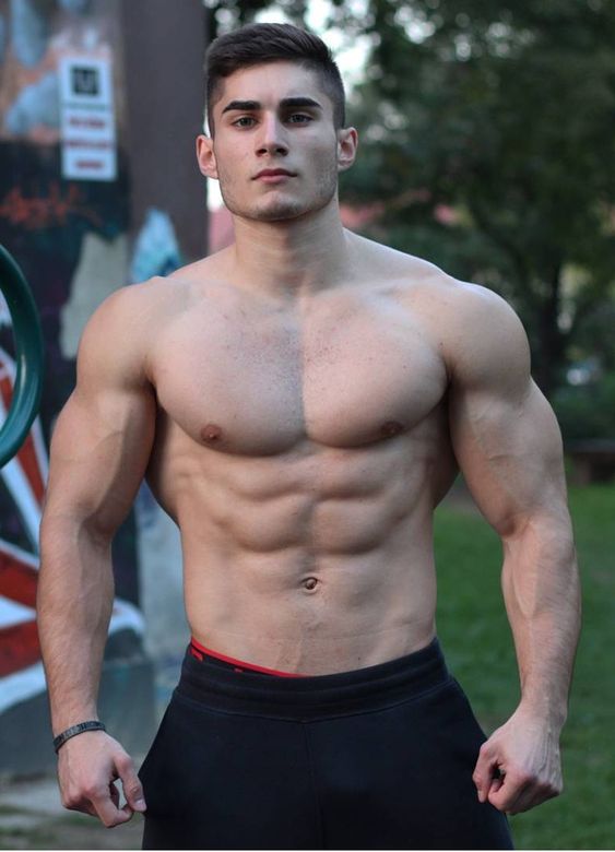 strong-shirtless-teen-bodybuilder-broad-shoulders