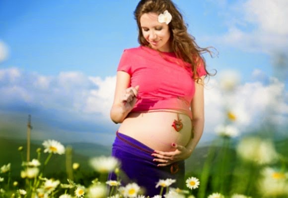 perkembangan janin dalam kandungan ibu hamil dari bulan ke bulan