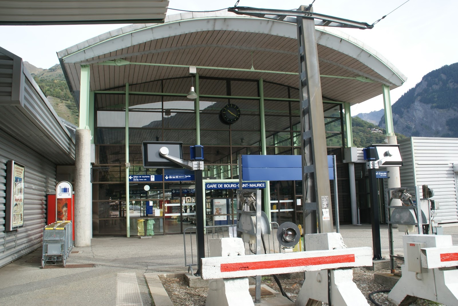 Les dernières infos de Haute Tarentaise par Pierre VILLENEUVE EN GARE DE BOURG SAINT MAURICE