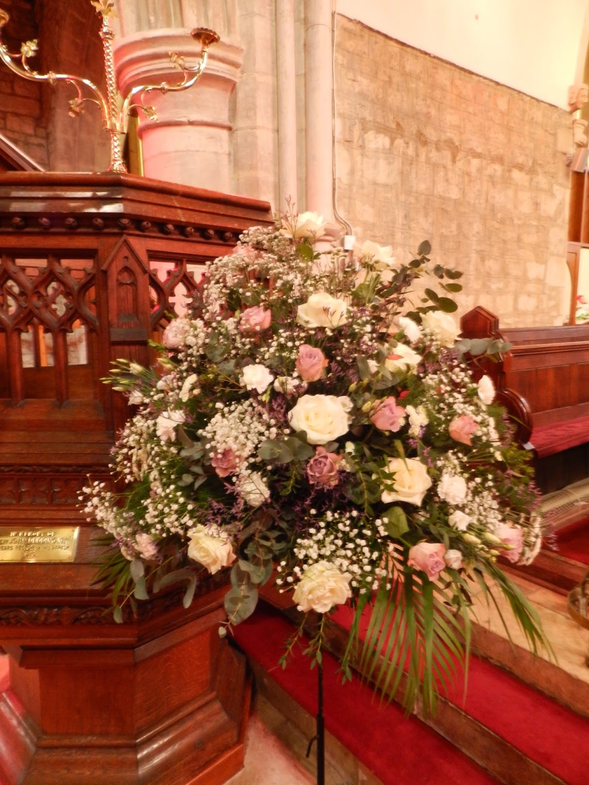 Sandra's Flower Studio. Washingborough Church wedding flowers