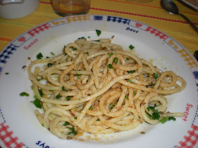 Spaghetti con Bottarga finocchietto e briciole di pane un piatto super!