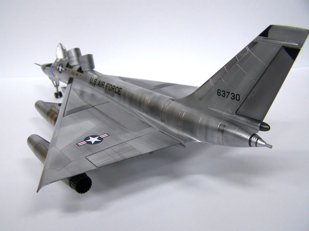 One Kit Too Many: Italeri / Testors B-58 Hustler 1/72