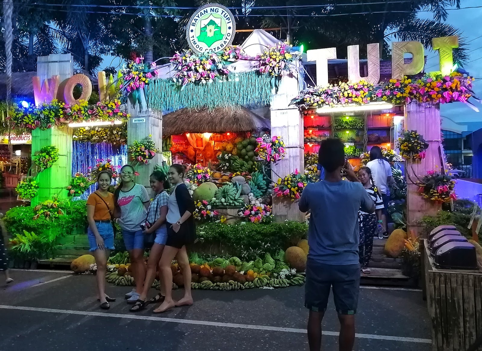 Tnalak Festival Bahay Kubo & Product Display