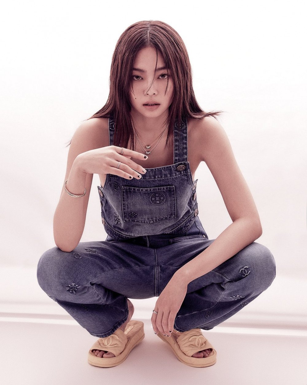 BLACKPINK's Jennie Gives Direct Instructions for Vogue Photoshoots, Here's the Result!