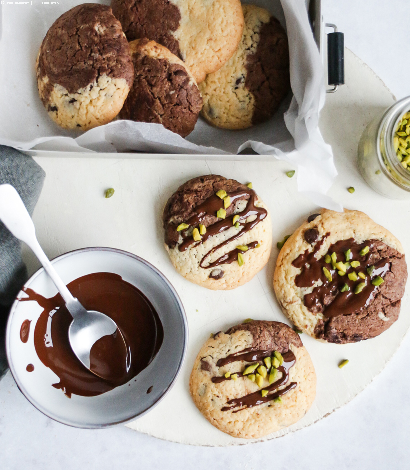 Black & White Cookies  | whatinaloves.com