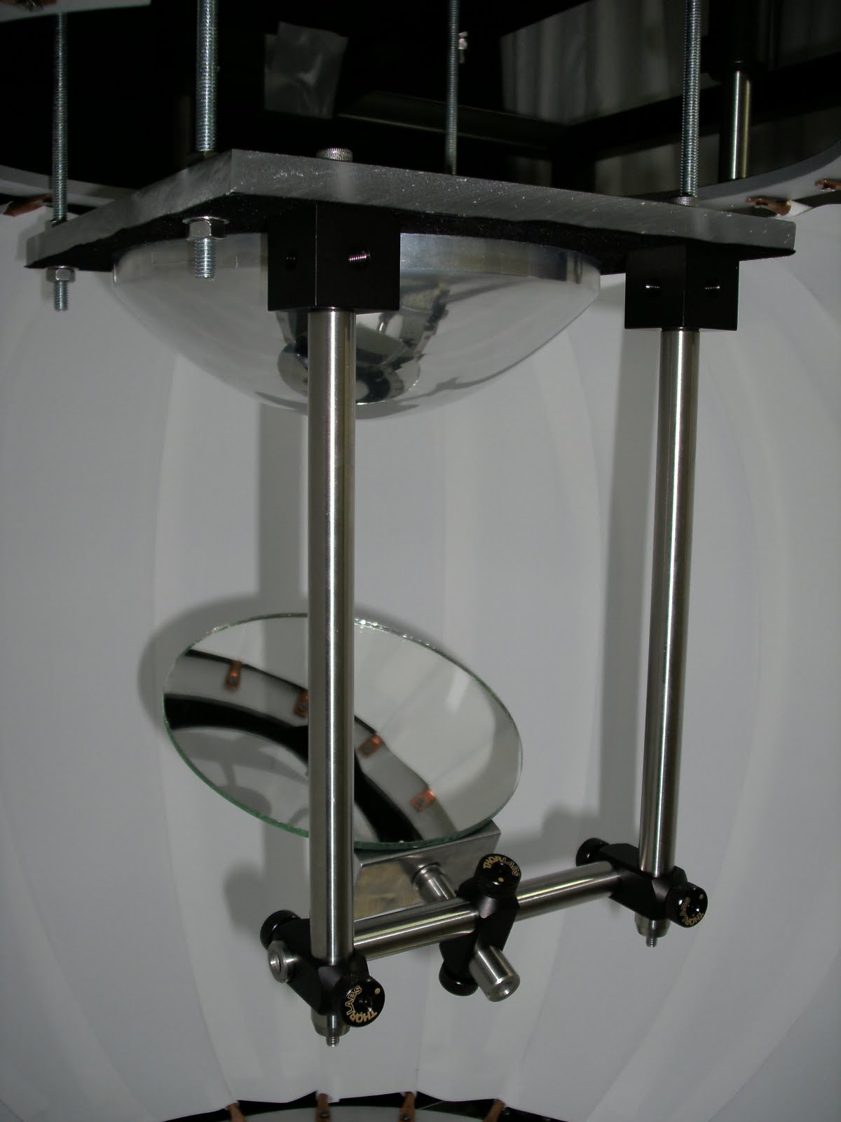 Virtual Reality for Mice: 2 for 1 - Screen and Mirror