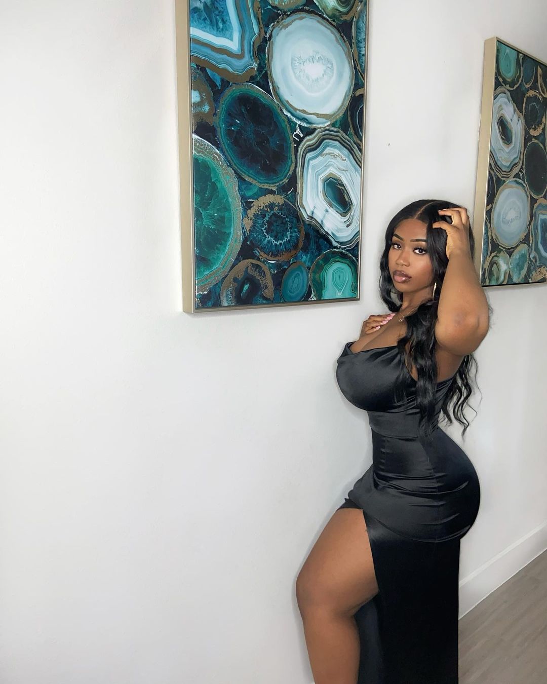 Uche Mba Biography Age Net Worth Surgery Husband Height Family Instagram Photos Wiki Workout