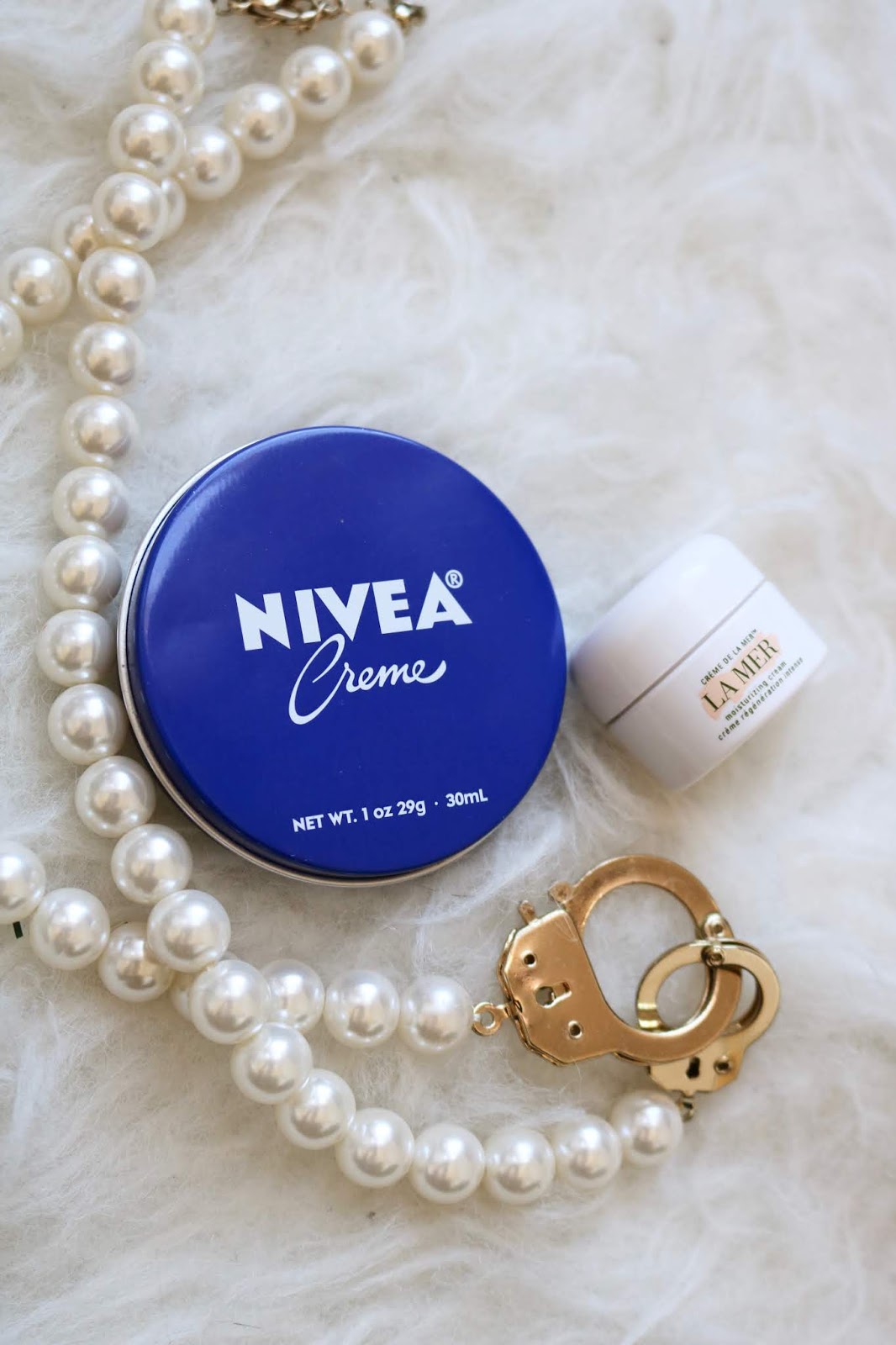 LA MER Crème vs. NIVEA Crème 325 vs 5 which one performs better?