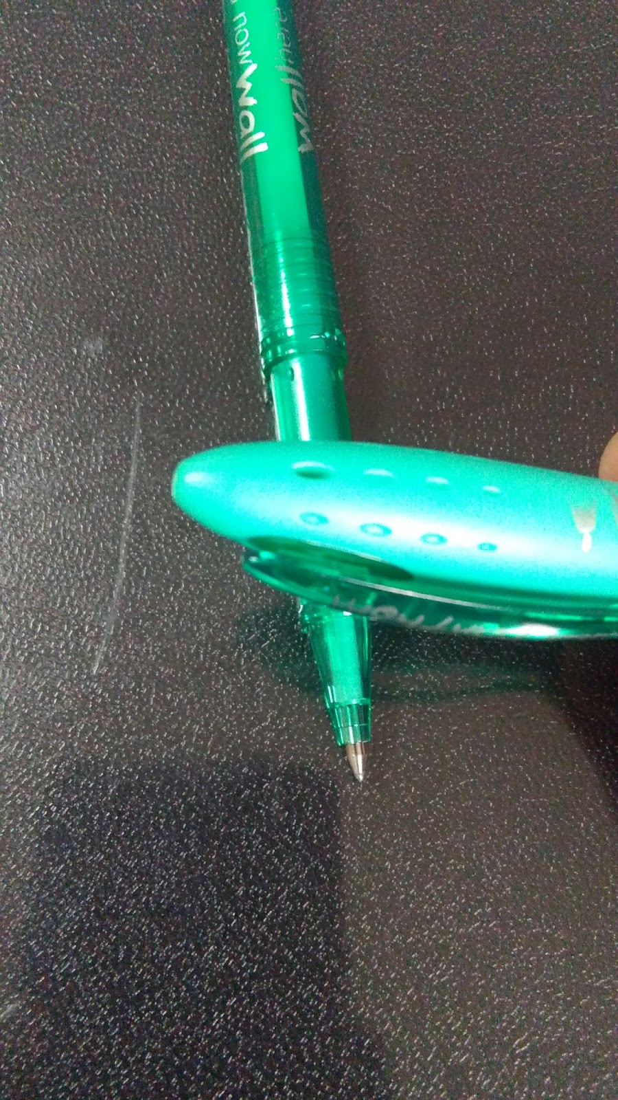 Solo Lapiceros SHOWDOWN PILOT Frixion Pro Vs. UNIBALL Fanthom