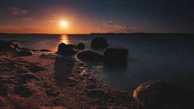 Beach Sunset Desktop and iPhone wallpaper