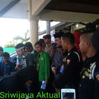 Ini Tanggapan Dari Rektor UIN RF Palembang, Kepada Mahasiswanya Pengunjukrasa Yang Sebelumya Berkali-Kali Aksi AddTextToPhoto%252823 5 2016 5 21 1%2529