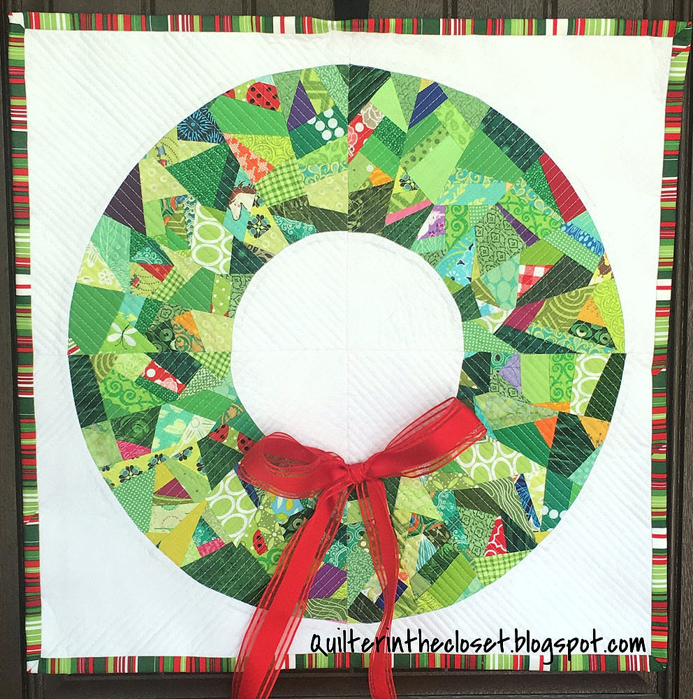Quilt Inspiration Free pattern day Christmas part 2 Gifts, Ornaments