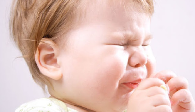 ¿Es peligroso darle descongestionantes a bebés y niños?