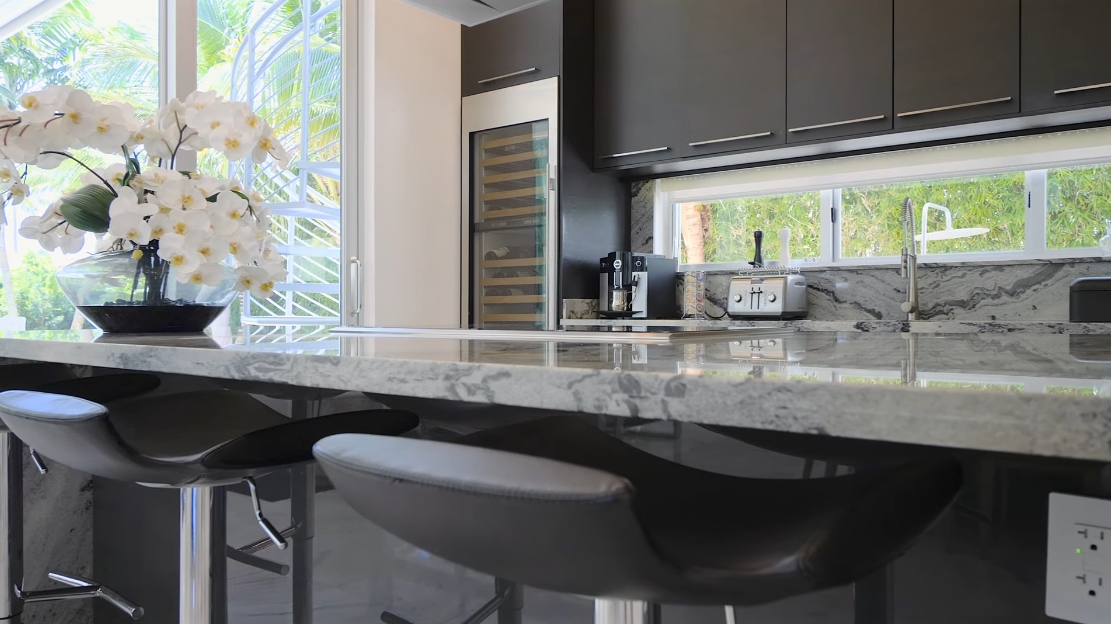 Tour 120 N Hibiscus Dr, Miami Beach FL vs. 40 Interior Design Photos