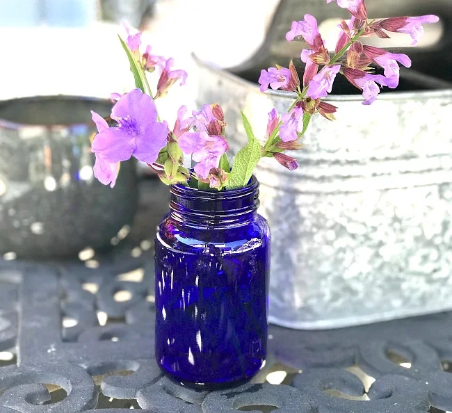 Easy Recycled Blue Glass Jar Vase