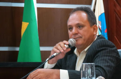 Alto do Rodrigues: Prefeito Nixon encerra 2020 com treze folhas salariais pagas de forma antecipada