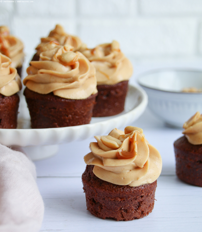 ...what Ina loves : Schokoladen-Muffins mit Erdnuss-Frosting